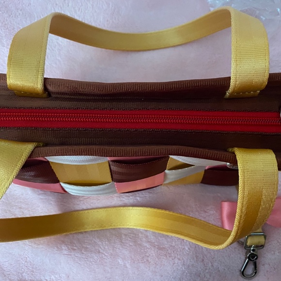 Harveys Banana Split purse, wallet, and accessory bundle - Picture 5 of 8